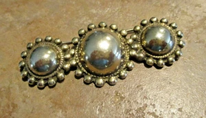 2 5/8" KLASSIKER!!  ALTE 1940er Navajo Sterlingsilber SATELLITENKUPPEL Concho Anstecknadel - Bild 1 von 9