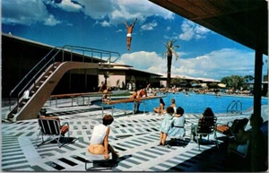 Las Vegas NV Sands Diver Up In Air Diving Board Pool Swimmers postcard IP9 - Picture 1 of 2