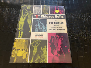 1967-1968 CHICAGO BULLS vs. LOS ANGELES LAKERS basketball program PLAYOFFS