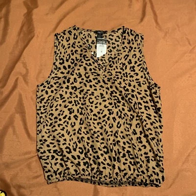 Blusa envolvente Rue 21 estampado animal talla M cintura elástica Foto 1 de 4