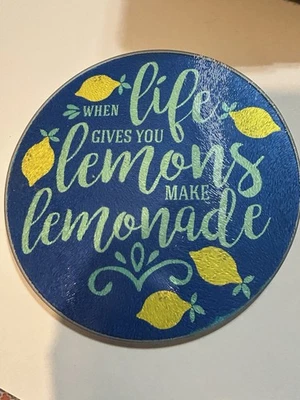 Montaña rusa inspiradora / letrero “Make Lemonade” Foto 1 de 2