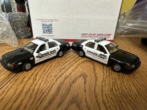GEARBOX NORWOOD MA & BELLINGHAM MA POLICE FORD CROWN VIC SCALE 1/43 LOOSE - Picture 1 of 2