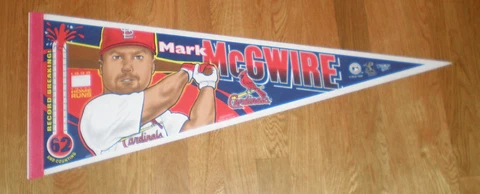 1998 Mark McGwire St. Louis Cardinals pennant 62 HR Record Breaking 70HR Cover