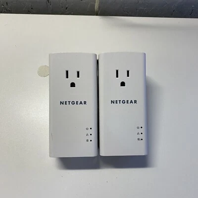 Netgear Powerline 1200 Extra Outlet PLP1200S - Image 1 of 2