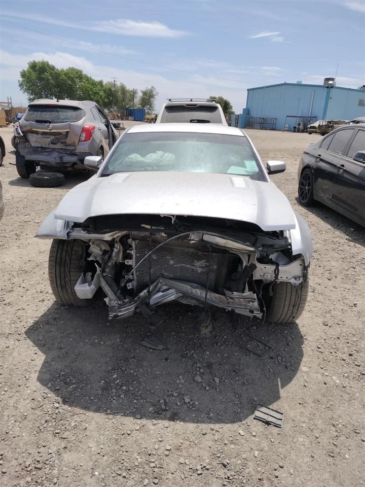 Potenciador de freno Ford Mustang 2012-2014 Foto 1 de 4