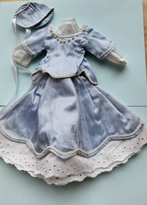 Antique Style Blue Satin Lace Trim Dress for French or German Fashion Doll - Bild 1 von 5