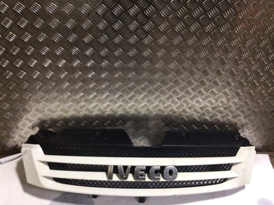 Parrilla delantera Iveco Daily insignia central cromada 38028010105 2009 Foto 1 de 4