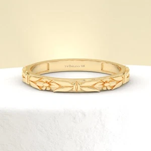 Tulip Floral Engraved Wedding Band 18K Gold Flower Pattern Ring for Women Gift - Picture 1 of 7