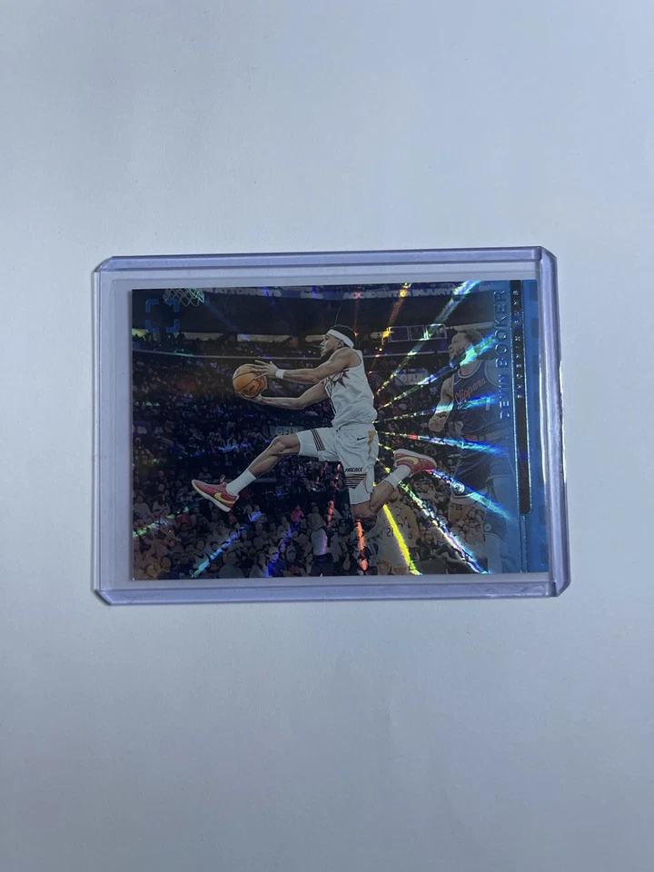 Panini Photogenic 2024-25 - #124 Devin Booker 1 de 1 Foto 1 de 3