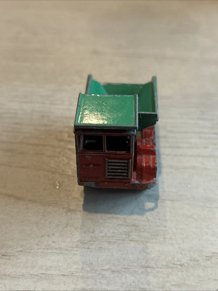 Vintage Diecast Lesney MATCHBOX Muir Hill Dumper No.2 - Image 1 of 4