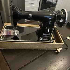 VINTAGE MONTGOMERY STARD NÄHMASCHINE für Teile - Bild 1 von 14