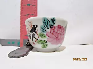 F.S. LOUIE CHINESE RESTAURANT TEACUP - BLACKBIRD & FLOWER DECORATED - Picture 1 of 3