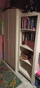 Kinderzimmer Neuwertig + Hochbett 1 m x 2 m mit Lattenrost Kein Rollrost - Bild 1 von 24