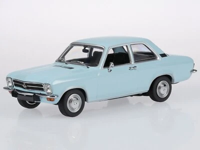 Opel Ascona A 2-Türer 1970 blau Modellauto 940045801 Maxichamps 1:43 - Bild 1 von 4