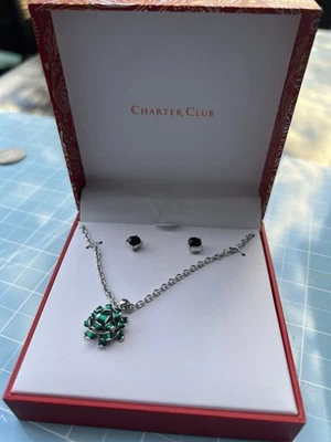 Charter Club Verde Arco Colgante Collar Pendientes Conjunto De 2 Joyas De Navidad Regalo Foto 1 de 4