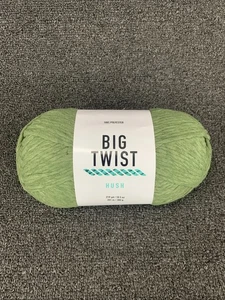 Big Twist Hush filato di oliva 219yd 10,5 oz Ea ingombrante (5) nuovo fuori produzione - Foto 1 di 6