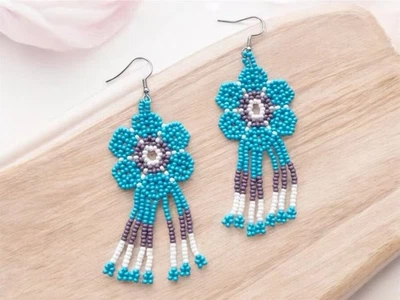 Hängende Blumen Ohrringe aus Perlen | handmade Flower Earrings Blau - Bild 1 von 4