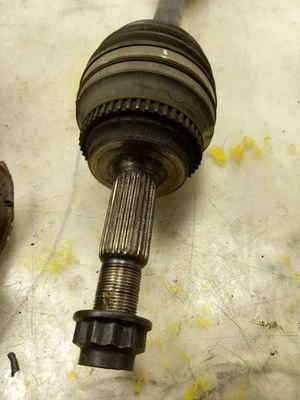 01-05 TOYOTA RAV 4 S FRONT PASSENGER RIGHT AXLE SHAFT 4WD - Image 1 of 4