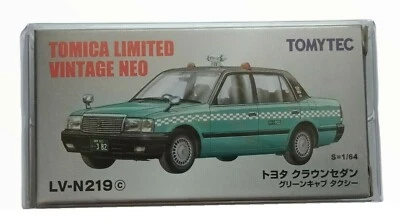Tomytec Tomica Limited Vintage Neo Toyota Crown Sedan Green Taxi 1:64 LV-N219c - Image 1 of 2