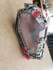 Bath & Body Works Spooky Coffin Skeleton Wallflower Plug-In New 2022 - Imagen 1 de 5