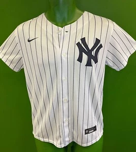 MLB New York Yankees Striped Button-Up Baseball Jersey Youth Medium 10-12 NWT - Picture 1 of 4