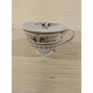 (5) Royal Doulton England Translucent China Provencial T.C. 1034 Teetassen - Bild 1 von 6