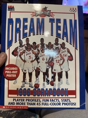 Álbum de recortes Dream Team de baloncesto de Estados Unidos 1996 Foto 1 de 3