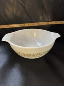 Pyrex Bowl - Picture 1 of 4