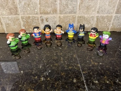 Fisher-Price Little People DC Super Friends Heroes Superhéroes Lote de 9 Foto 1 de 4