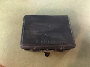 Relay box VW T3 T25 Vanagon Caravelle Multivan 251906296 - Picture 1 of 8