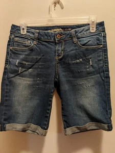 Arizona Jeans Women's Juniors 3 Denim Distressed Shorts - Picture 1 of 6