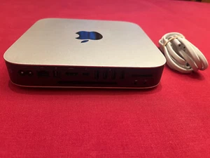 Mac Mini, Mid 2011, i5 2.5 Ghz, 8 Gb Ram, New 250Gb SSD, 500 Gb HDD, HD6630M - Picture 1 of 5
