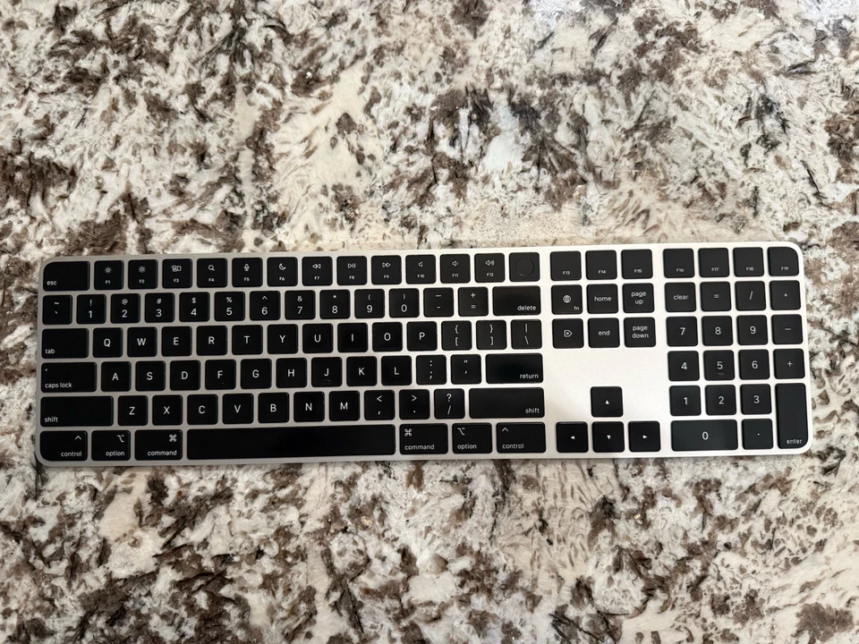 Apple Magic Keyboard with Touch ID and Numeric Keypad (USB–C) Black - Image 1 of 1