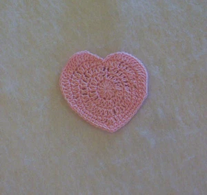 Crochet Light Pink Heart Sewing Appliques Quilting Scrapbooking - Picture 1 of 2
