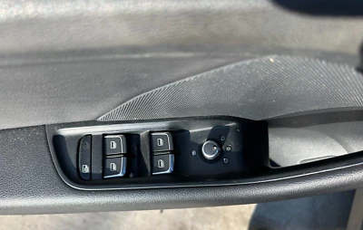 Interruptor de puerta delantera del conductor ventana del sedán del conductor se adapta a AUDI A3 S3 2015 a 2018 Foto 1 de 4