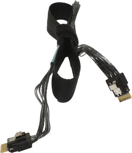 Gigabyte Datenkabel SFF-8654-4i / SFF-8654-4i 70cm für G292-Z20 25CFM-700821-J4R - Bild 1 von 3