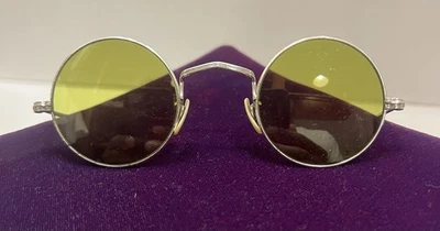 Gafas de sol vintage plateadas con montura de arcowire Bausch & Lomb. Seguridad verde. Steampunk Foto 1 de 4