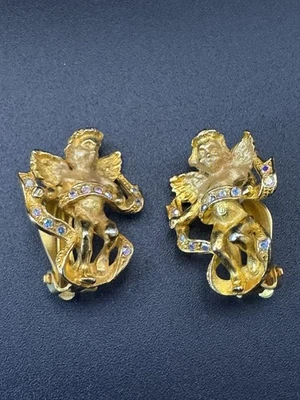 Brincos vintage Kirk’s Folly Fairy Angel Putti tom dourado com clipe - Imagem 1 de 4