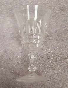 '1 PIECE' - CRISTAL D'ARQUES - DURAND CUT CRYSTAL SHERRY GLASSES - Picture 1 of 4