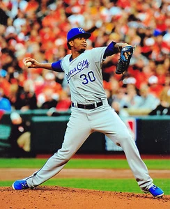 YORDANY VENTURA  KANSAS CITY ROYALS  COLOR ACTION 8x10 - Picture 1 of 1