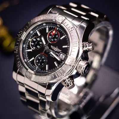 Caja y papeles Breitling Avenger II Volcano A13381 completos limpios Foto 1 de 4