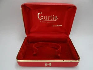 Courtie Watch Box, Vintage 1960's - Picture 1 of 8