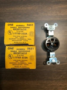 LOT OF 2 Hubbell 5651 Single Grounding Receptacles Brown Outlet 15A 250V NEW - Picture 1 of 5