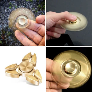 Fidget Spinner Dreieck Torqbar Metall Spinner Handspinner Finger Spinner Figur - Bild 1 von 5