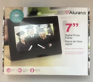 Aluratek Digital Photo Frame with Automatic Picture Slideshow - 7 inch ADPFWM7S - Picture 1 of 2