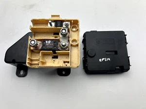 BMW Z4M COUPE E86 2006-2009 COVERING BASE B+ 250A FUSE 8387547 - Picture 1 of 2