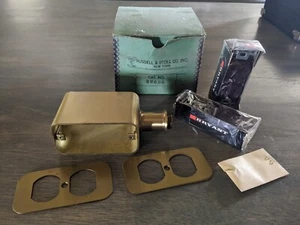 NOS ANTIQUE RUSSELL & STOLL NY Solid Brass 2 Sided Receptacle Outlet Floor 2666G - Picture 1 of 18
