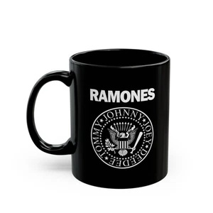 Taza negra Ramones 11 oz - Taza de café Rock Band regalo para fanáticos del punk rock - Imagen 1 de 5