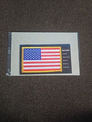 USPS Old Glory Flag 2003 Prestige Postage Booklet, 20 Stamps, 37 Cents Americana - Image 1 of 2