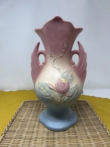 Vintage Hull Art Double Swan Handled Magnolia Vase #17 - 12 1/4" Matte Finish - Picture 1 of 24